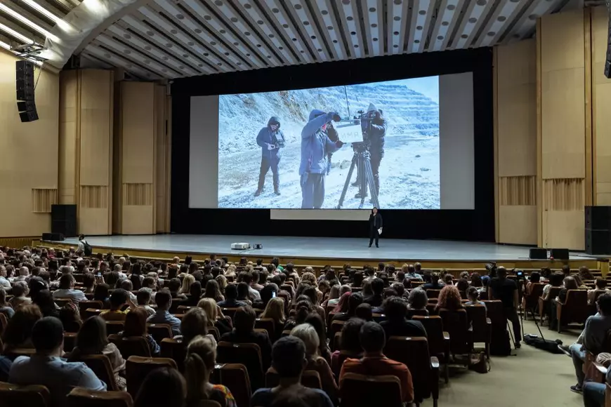 Reacții după avanpremiera filmului „R.M.N.”, de Cristian Mungiu: „Mi s-a pus un nod în gât, din ăla de plâns, dar mai mult de neputință”