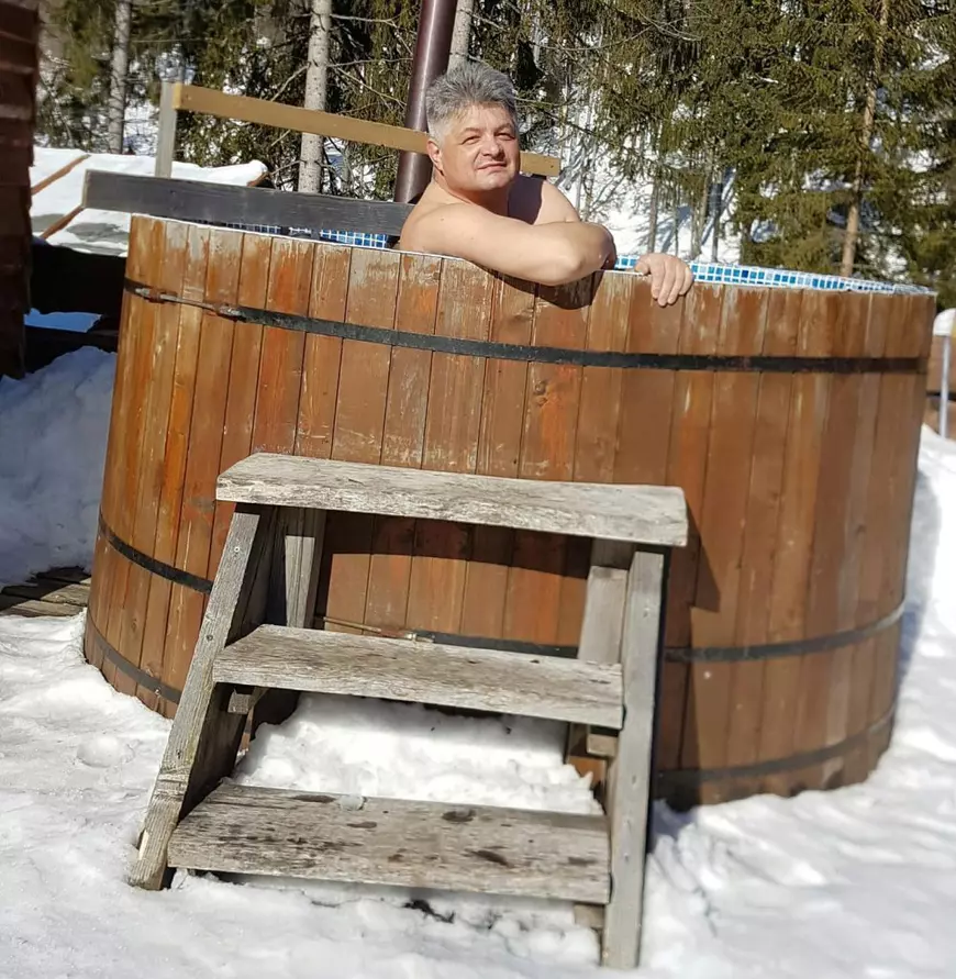 Cum trăiesc Secureanu și Vrăbi la 6 ani după ce directorul a fost arestat și apoi trimis în judecată pentru că fura zilnic bani din casieria spitalului