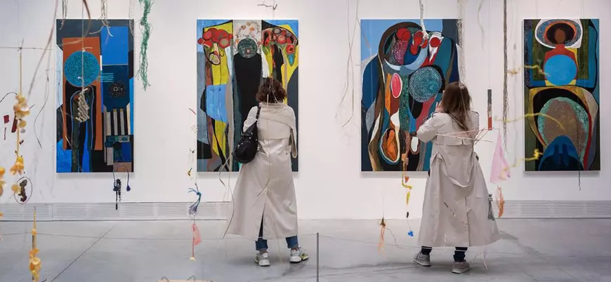 5 artiste pe care nu trebuie să le ratezi dacă ajungi la Bienala de la Veneția. Pe listă e și o româncă