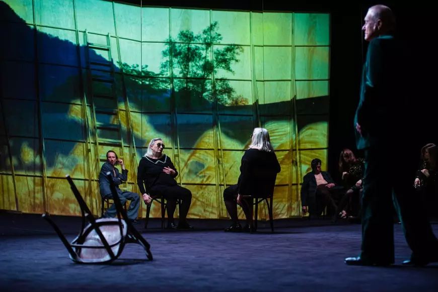 Spectacolul „Trei surori”. Foto: Monika Stolarska / FITS