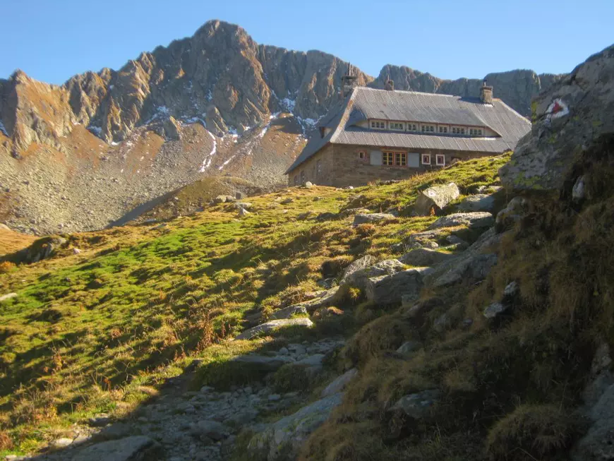 Cabane montane la altitudine din România