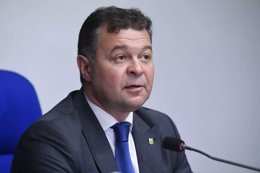Care sunt secțiile pentru care universitățile de stat nu au suficienți profesori. Unele sunt exact cele unde românii sunt, teoretic, tari