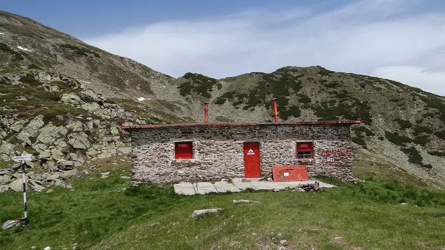 Cabane montane la altitudine din România