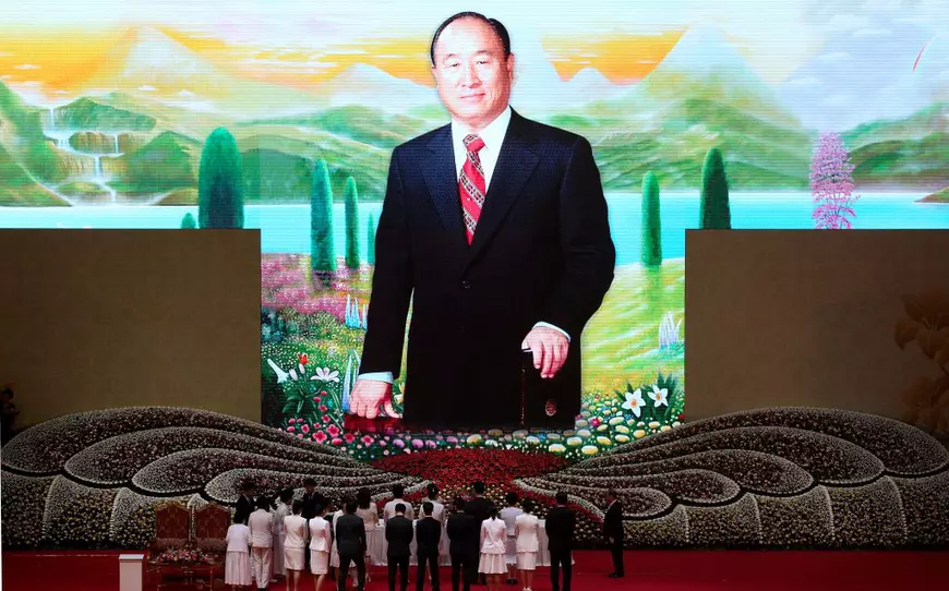 Mama ucigașului lui Shinzo Abe făcea parte din secta Moon, un cult pe care bărbatul îl acuzase de falimentul familiei sale