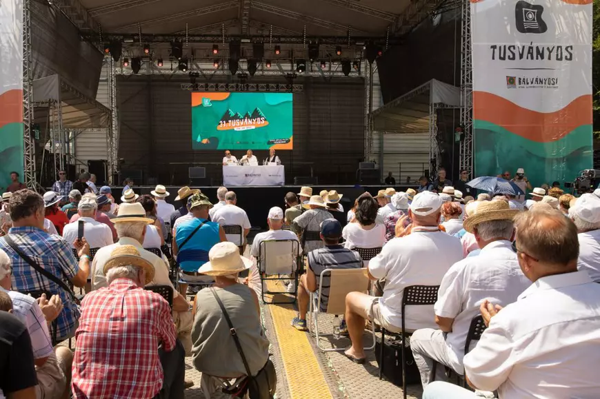 Discursul integral al lui Viktor Orbán la Tușnad, în limba română și în limba maghiară