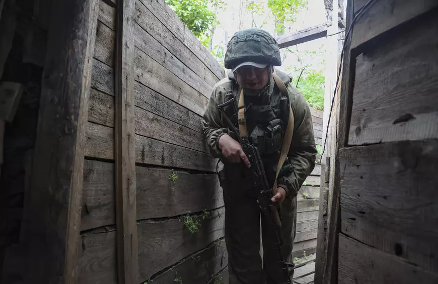 Cum este viața în Ucraina sub ocupația rusă? Militarii Moscovei și-au schimbat tactica după atrocitățile de la Bucha
