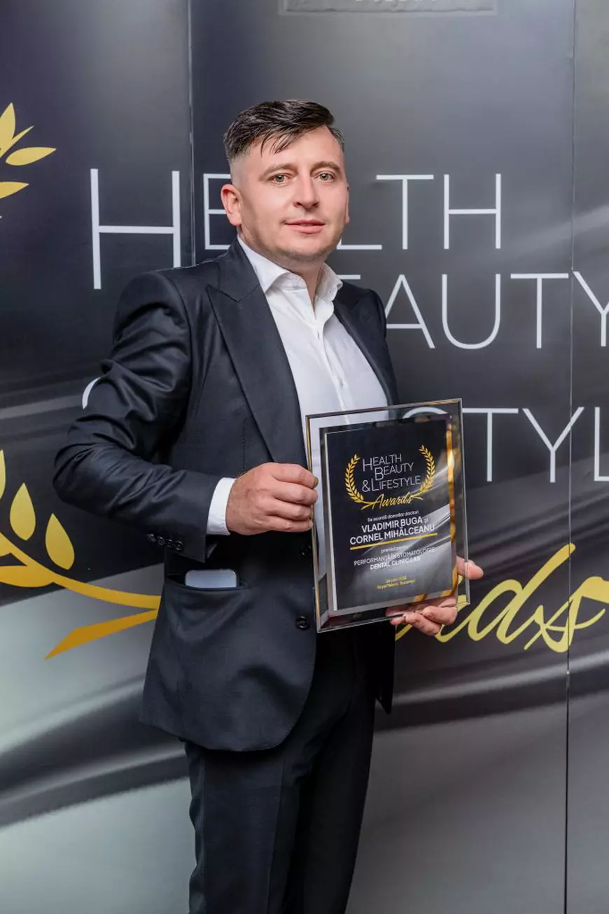 Vladimir Buga a primit în cadrul galei Health, Beauty & Lifestyle Awards premiul pentru ,,Perfomanță în Stomatologie” – Dental Clinic Laboratory.