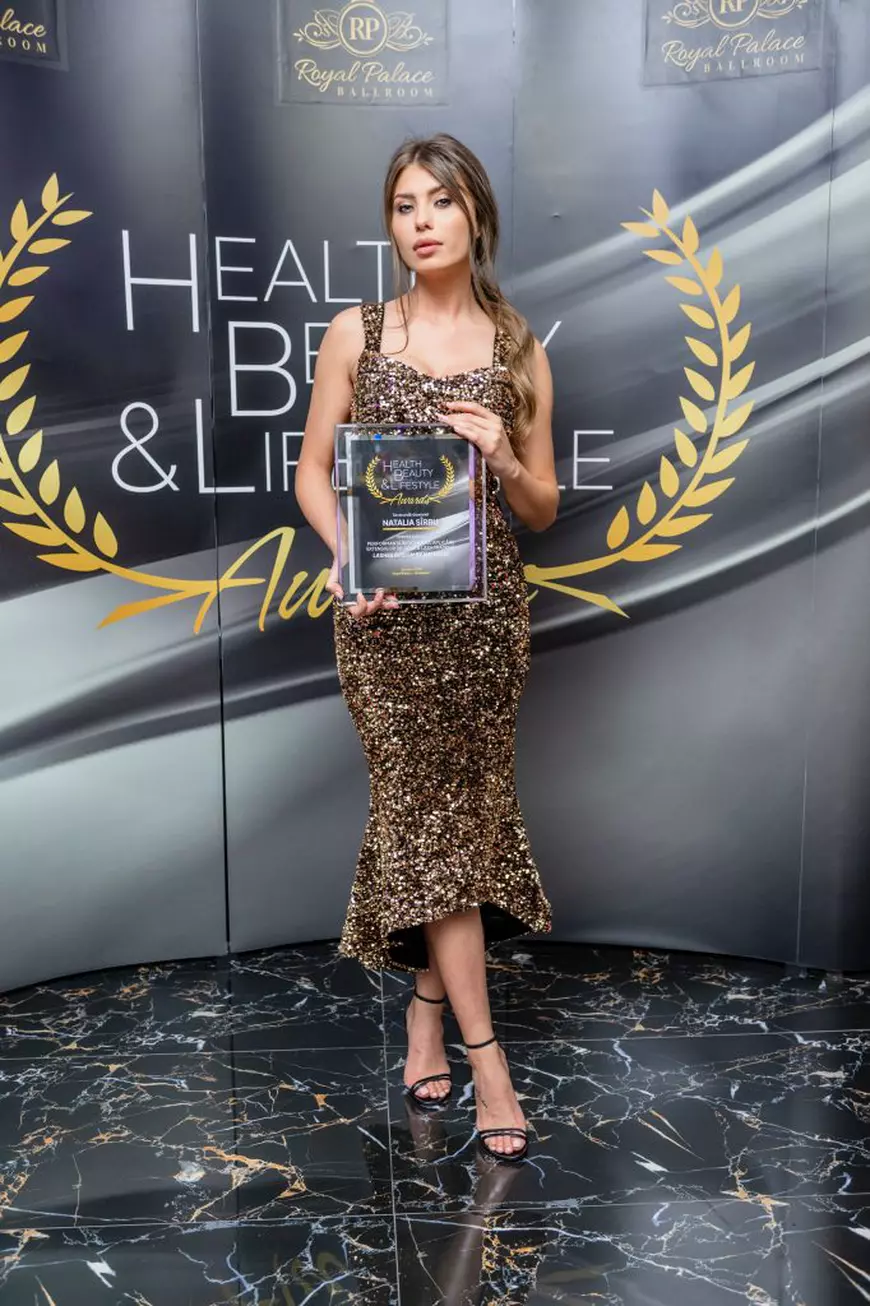 Natalia Sîrbu a primit în cadrul galei Health, Beauty & Lifestyle Awards premiul pentru ,,Performanță în Domeniul Aplicării Extensiilor de Gene & Lash Training"