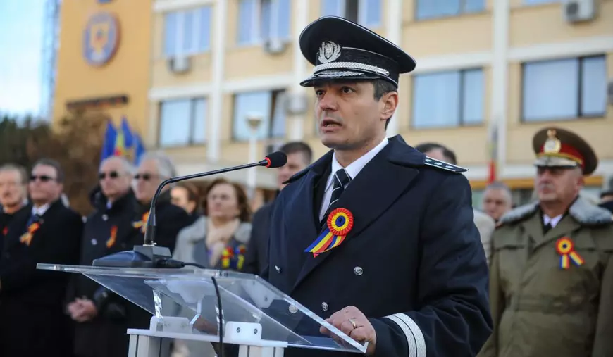 IMAGINI. Șeful Poliției din Timiș se duce la casa sa de vacanță, la 168 km dus-întors de oraș, cu mașina instituției. Explicația IPJ