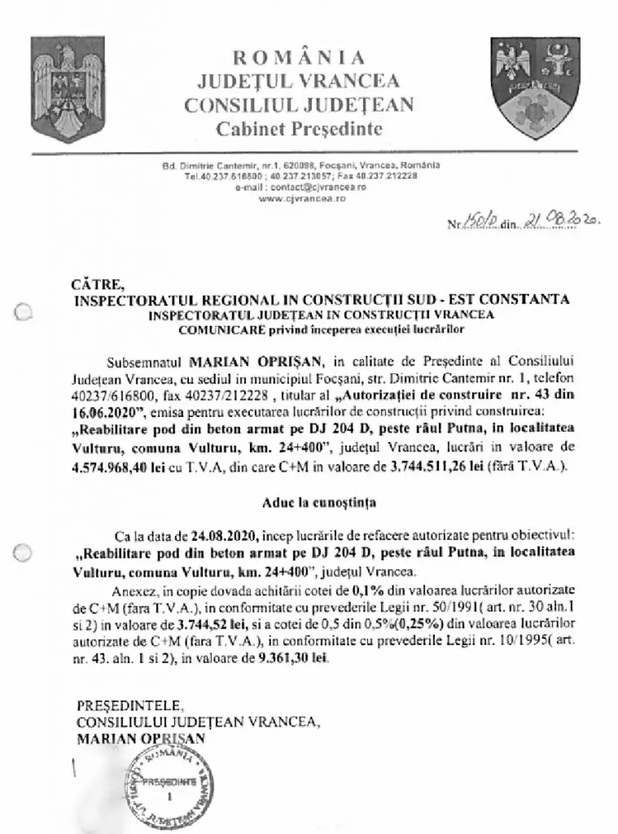 DOCUMENTE. Doi șefi ai Consiliului Județean Vrancea s-au lăudat, unul după altul, cu construirea unui pod, deși nu aveau avizele obligatorii. Podul s-a prăbușit