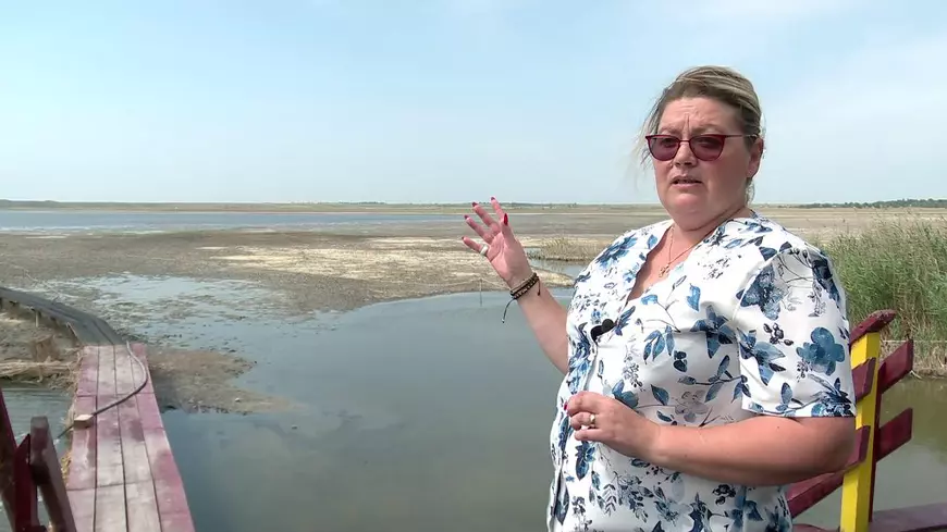 Balta Albă a Buzăului, stațiune balneară cunoscută în județ, este amenințată de secetă. „Nivelul apei a coborât cu peste doi metri”