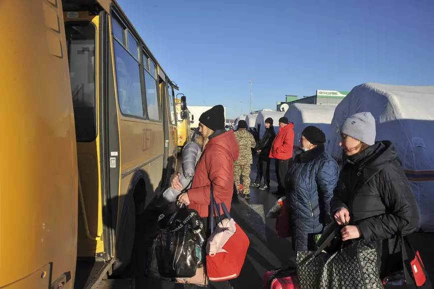 „Țara în care se fură copii de pe stradă”. Ce știau refugiații ucraineni despre români și România înainte de război și ce spun acum