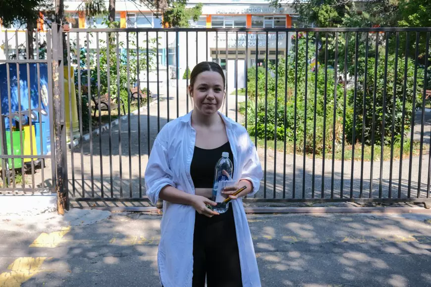 A doua zi a Bac-ului de toamnă. „Ce ați făcut ca să compensați pierderile din școala online?”. „Meditații”