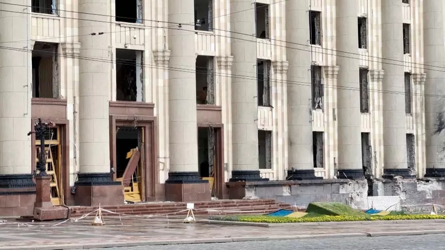 CORESPONDENȚĂ de pe frontul din Harkov, acolo unde ziua a început cu mâinile sus în fața Kalașnikoavelor ucrainene și s-a terminat sub ploaia de rachete rusești