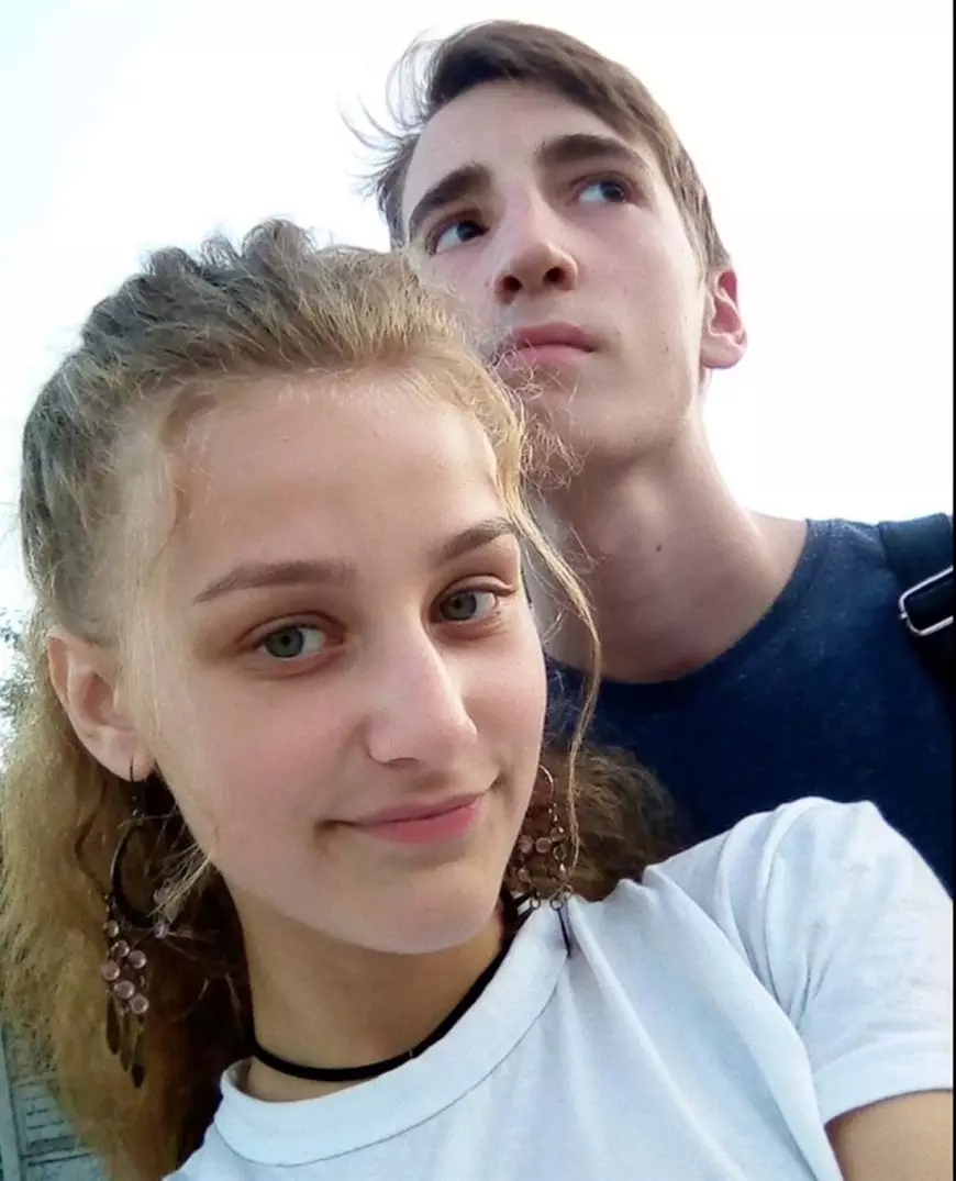 Mamele ucrainene povestesc pentru publicul din România cum trăiesc fără copiii lor, morți în război