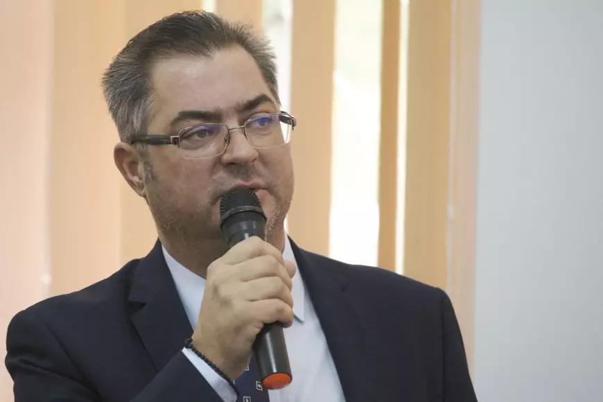 Înregistrările video la care conducerea Spitalului Obregia nu s-a uitat când o pacientă a dispărut în „jungla din curte” și a murit. Firea numise managerul, adus de la Pandele