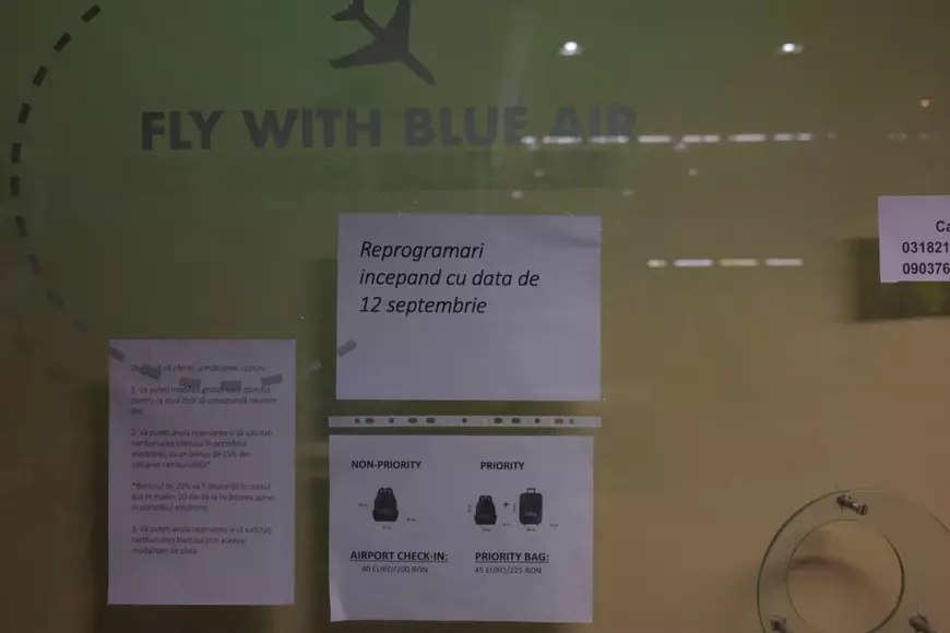 Cum arăta Aeroportul Otopeni la finalul unei zile de haos și incertitudine pentru călătorii Blue Air