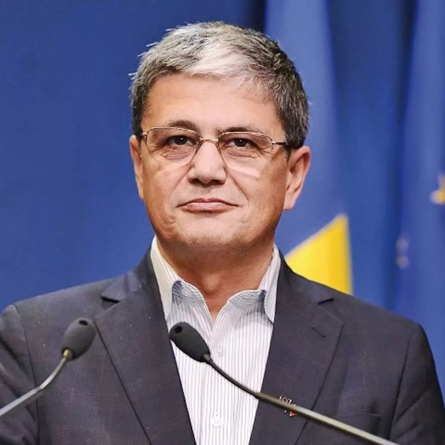 Calvarul românilor care vor să afle de ce nu au primit voucherele de 250 de lei. „Atâta am umblat și la telefoane nu-ți răspunde nimeni”. Libertatea a verificat: e haos!