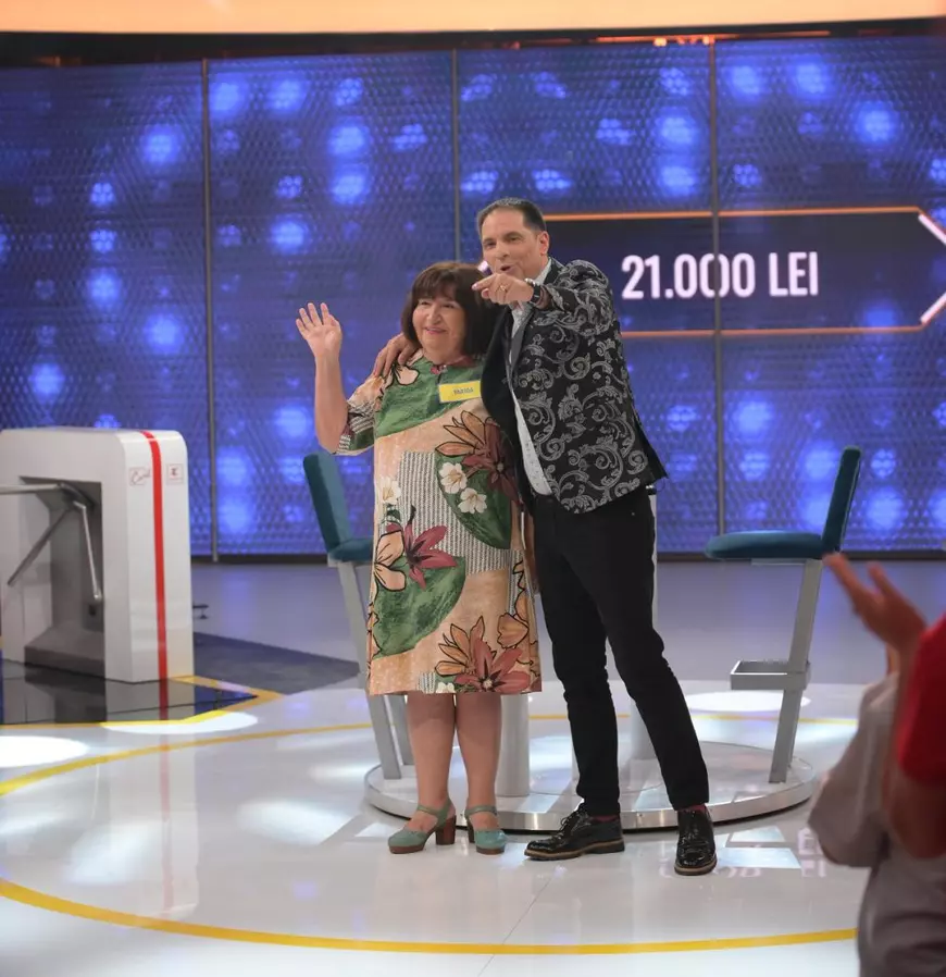 Cine e pensionara care a câștigat 21.000 de lei la „Tu urmezi!”, emisiunea lui Dan Negru de la Kanal D: „Citesc foarte mult, am trei sau patru biblioteci”