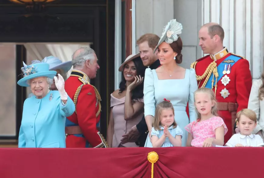 Viața reginei Elisabeta a II-a în imagini. Fotografii memorabile din viața celui mai longeviv monarh britanic