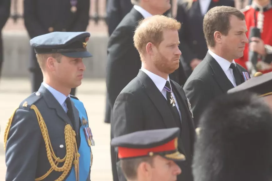 Familia Regală, în lacrimi la înmormântarea reginei Elisabeta a II-a. Imagini din timpul procesiunii de la Westminster Abbey