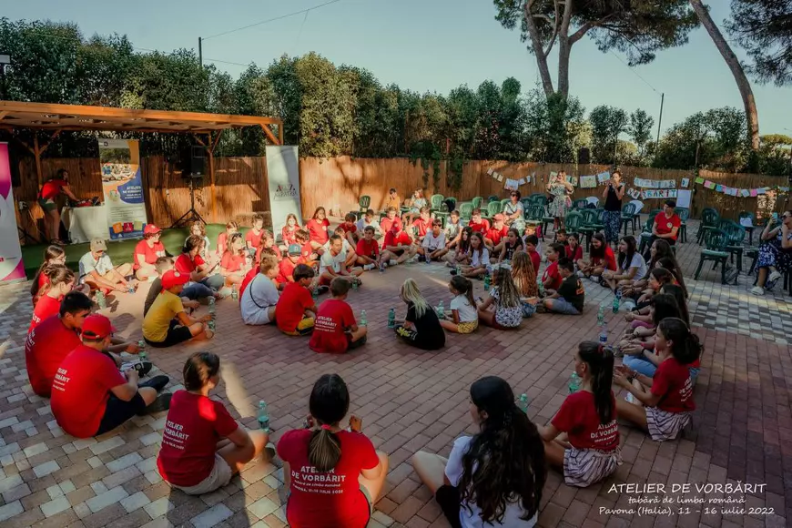 Tabără pentru copiii românilor din Italia, ca să învețe limba părinților: „Tinerii se ascundeau, refuzau să își accepte originile”