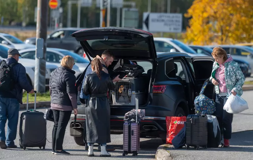 Reportaj Libertatea la punctul pe unde fug rușii în Finlanda, înainte ca și aici să se închidă granița: „Mama este fan absolut al lui Putin, dar mi-a zis să plec din țară”