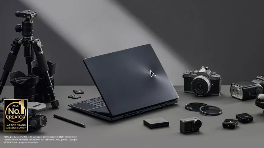 Zenbook Pro 14 Duo OLED (UX8402): productivitate reinventată cu două ecrane incredibile