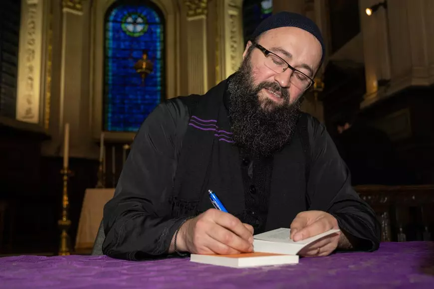 Biserica schimbă regulile după cazul Visarion Alexa: spovedania nu se mai face în chilii, iar duhovnicii trebuie să fie „eliberați de robia patimilor trupești”