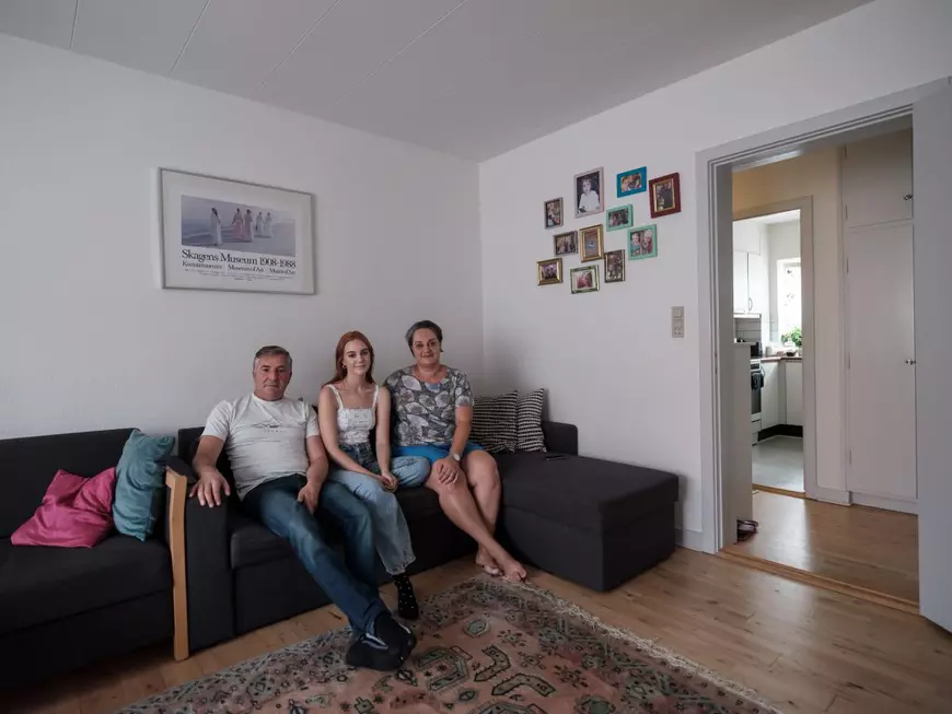 REPORTAJ din diaspora. Ultimul salariu pe care l-a câștigat ca profă în România a fost de 1.200 de lei, iar primul salariu ca femeie de serviciu în Danemarca a fost de 2.000 de euro. Acum e profesoară în cel mai nordic oraș danez