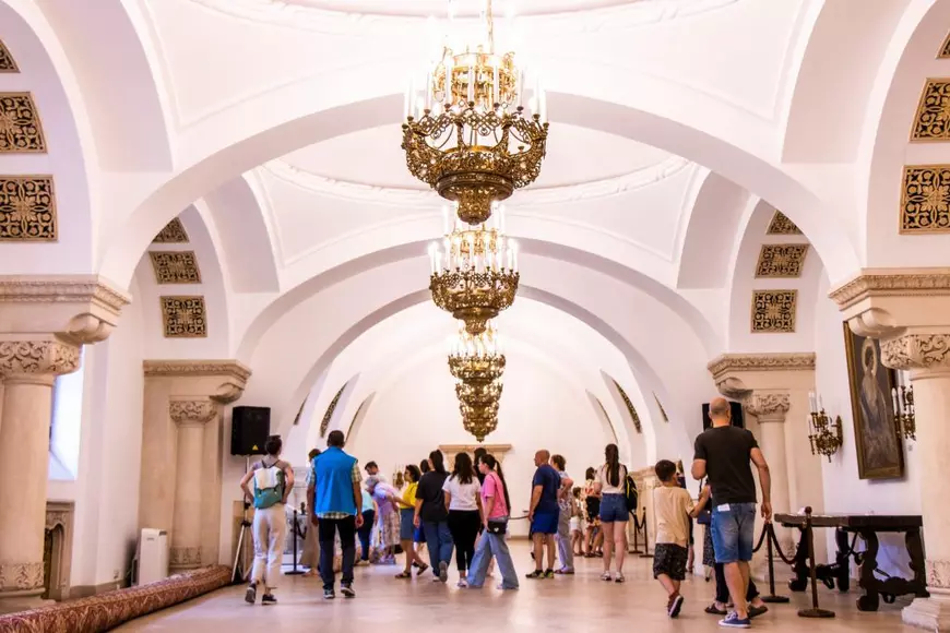 Concurs sub ștachetă la Muzeul Cotroceni. Un politician liberal fără experiență și fără studii culturale a ajuns directorul instituției din subordinea Administrației Prezidențiale