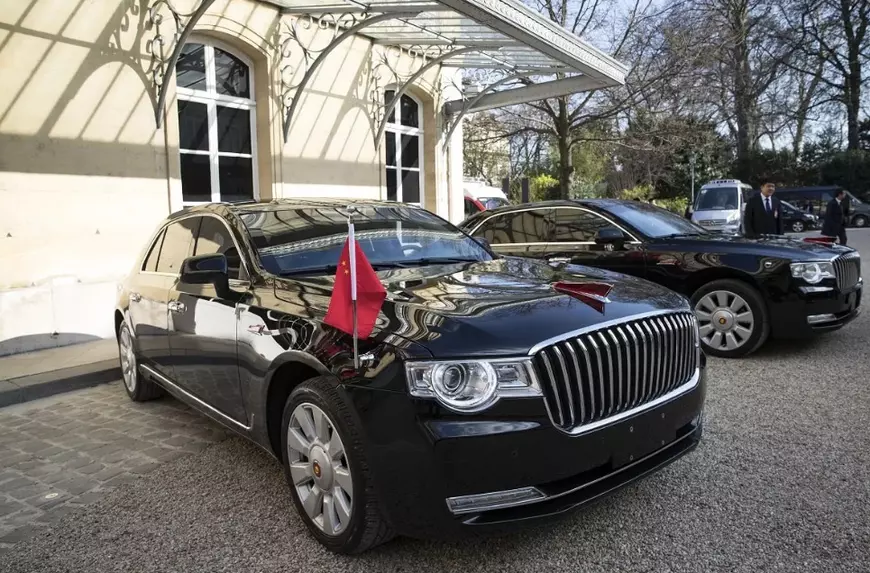 Ce limuzine folosesc șefii de stat din lume - Hongqi N501