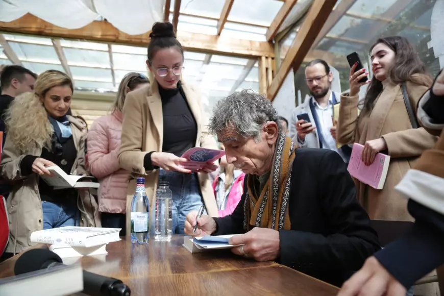 Când e stresul bun, ce înseamnă furia sănătoasă și ce putem să-i spunem unui dependent care nu vrea ajutor. Sfaturile celebrului psiholog Gabor Maté, aflat la București