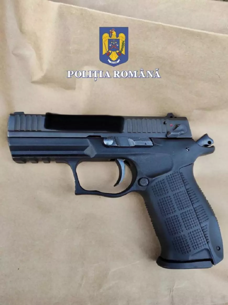 Scandal într-un târg din judeţul Bacău din cauza prețului la struguri. Doi bărbați, împușcați de un vânzător