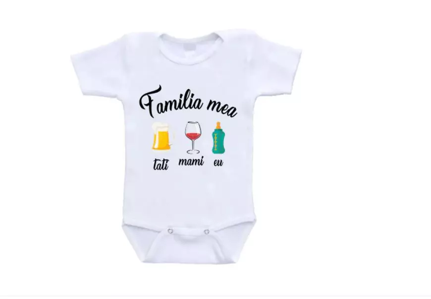 Haine pentru bebe 0-3 luni. Cele mai haioase costumașe