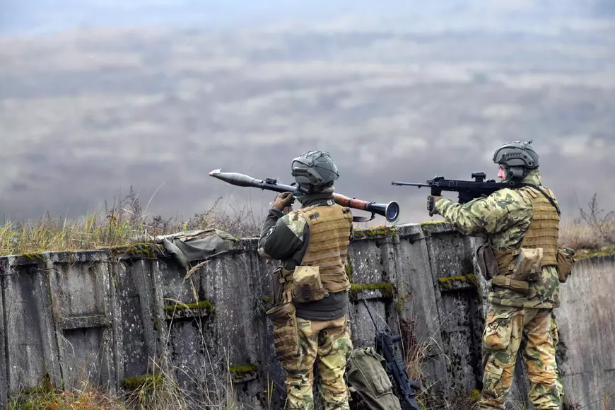 Polonia a pornit cursa înarmării, iar principalul furnizor e Coreea de Sud. Politico: „Va fi cea mai puternică forță terestră din UE”