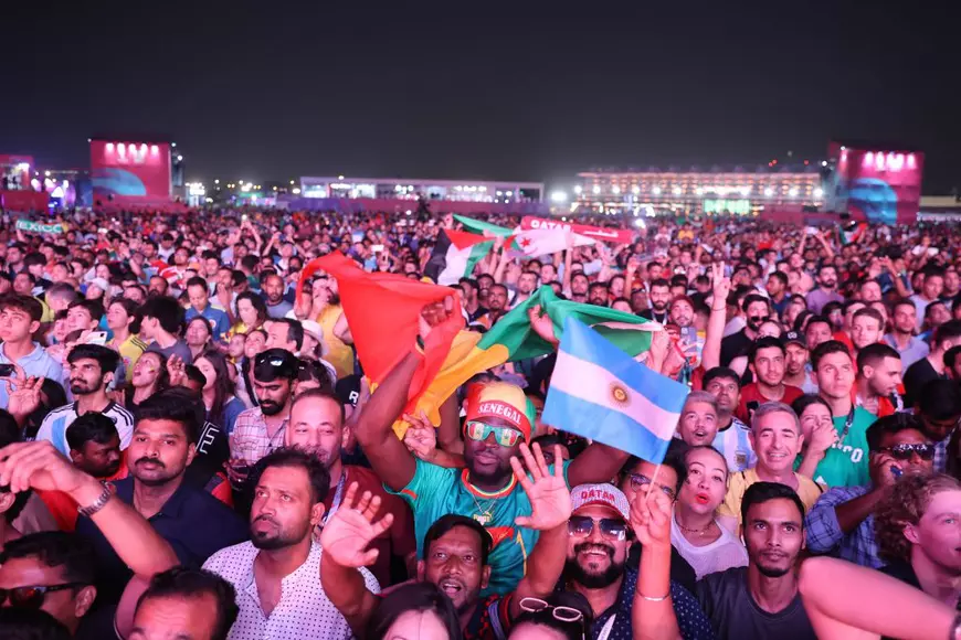 Testul Qatar: ce înseamnă pentru țara arabă găzduirea Cupei Mondiale, după 12 ani de pregătiri și controverse