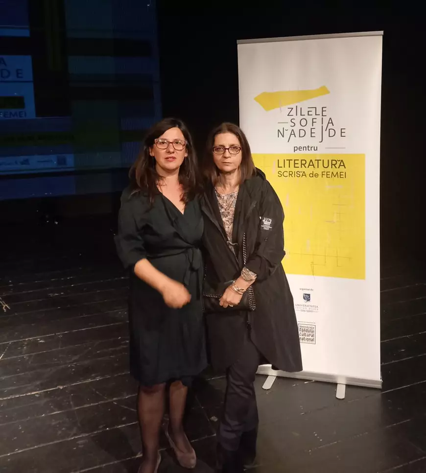 INTERVIU. Elena Vlădăreanu, omul din spatele premiilor dedicate scriitoarelor din România: „Să fii feministă înseamnă să faci ceva pentru femei”