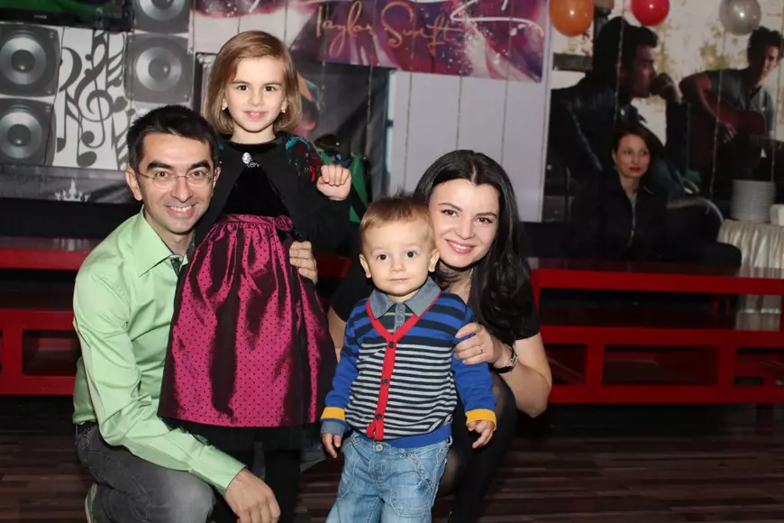 Mihai Găinușă a împlinit astăzi 52 de ani. „O să ajung ca Iliescu, cu un zâmbet semicircular”