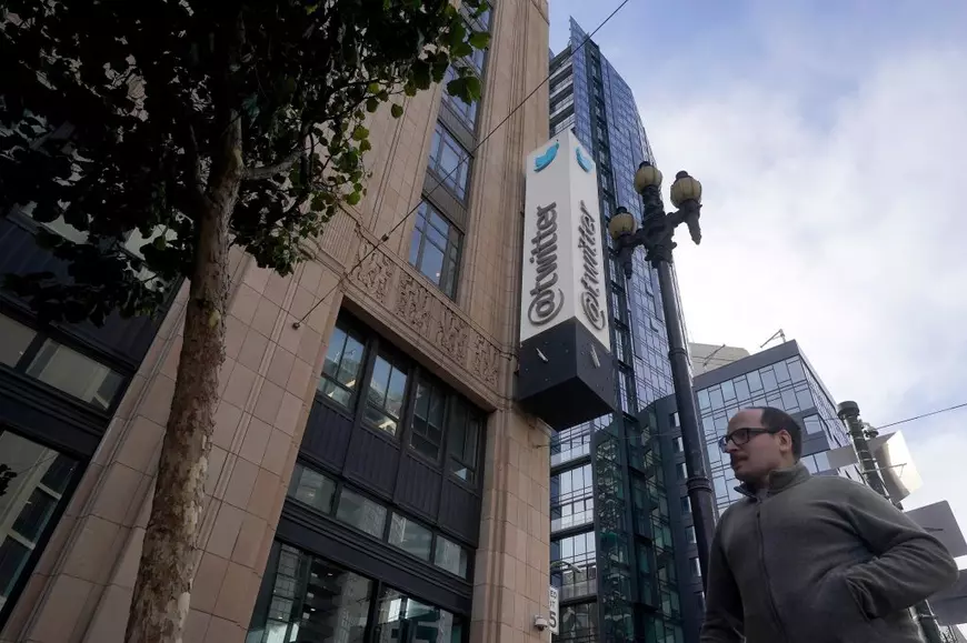 Amenințările și concedierile, o strategie veche a lui Elon Musk. Ce face la Twitter a făcut și la Tesla, și la SpaceX, spun oamenii cu care a lucrat