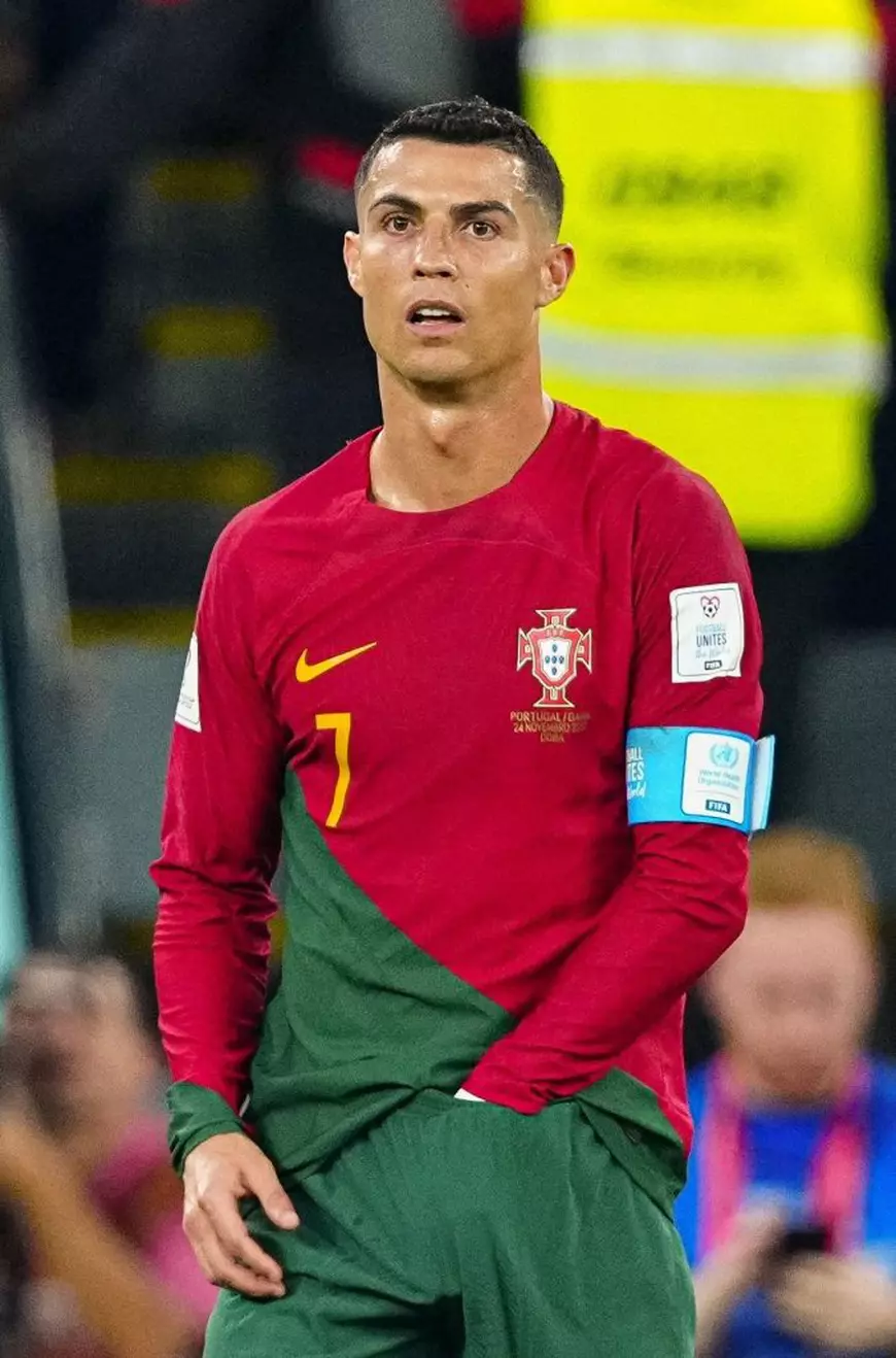S-a rezolvat misterul! Ce a scos Cristiano Ronaldo din șort și a băgat în gură, în timpul meciului cu Ghana