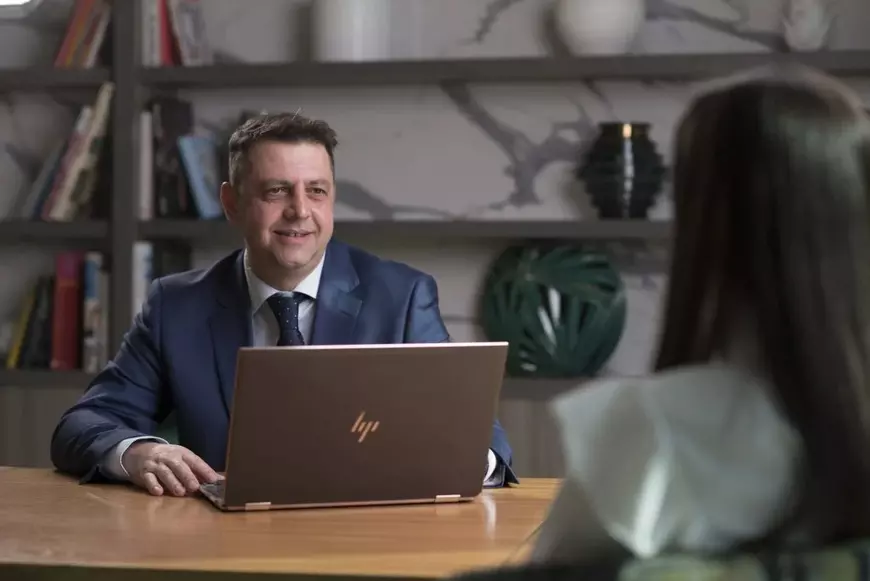 O moarte pe un șantier din Anglia valorează 20 de milioane de euro, iar în România - doar 100.000. Cum lucrează la noi justiția când e vorba de muncitori?