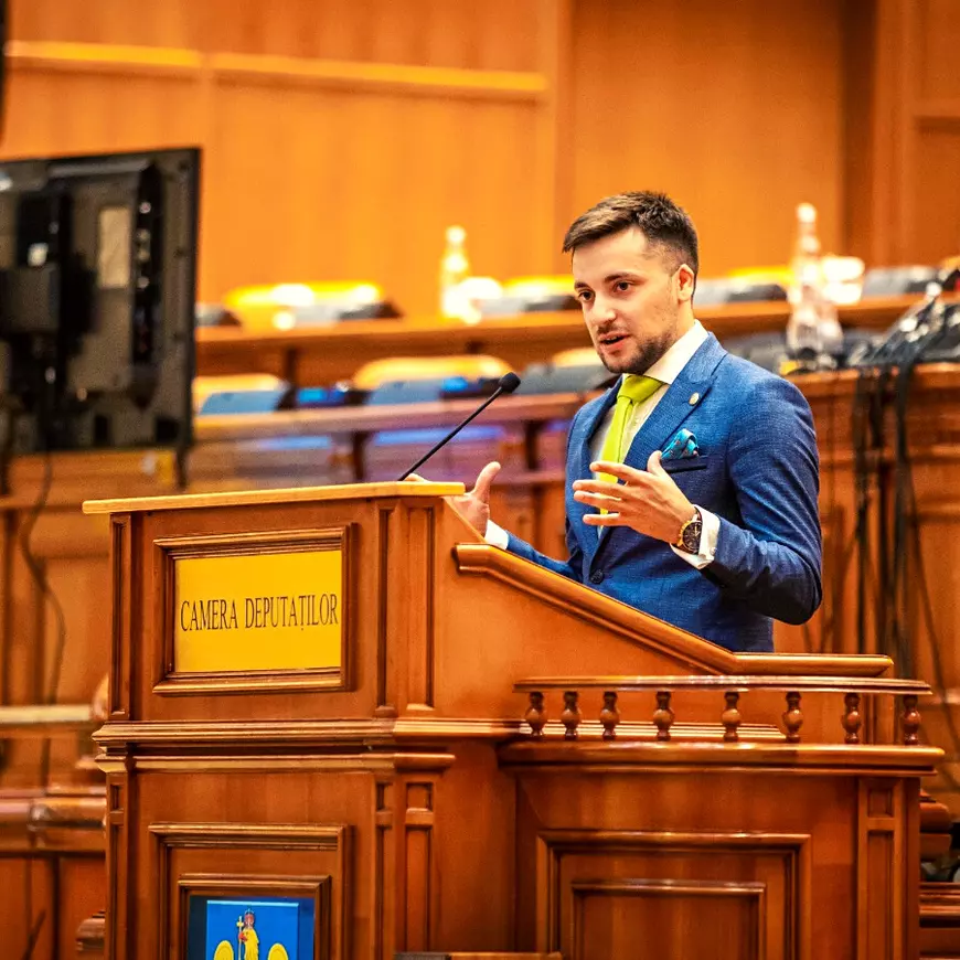 Deputatul care vrea să interzică sălile de pariuri și păcănele de lângă școli și biserici: „Nu vrem să fim o țară care face pariu cu viețile jucătorilor”