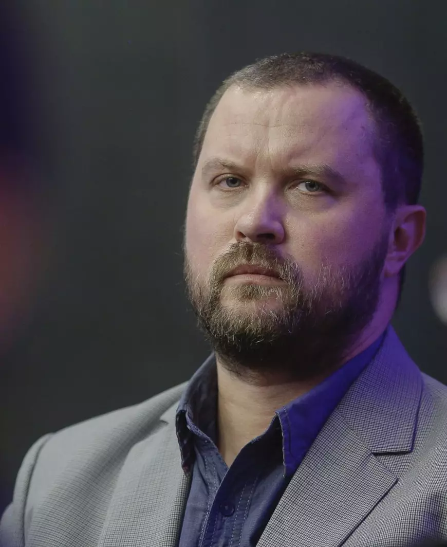 Acum 10 ani, în prima sa carte, Daniel Morar scria altceva: „Soluția bună este cu SRI. O asemenea construcție conferă mai multă securitate”