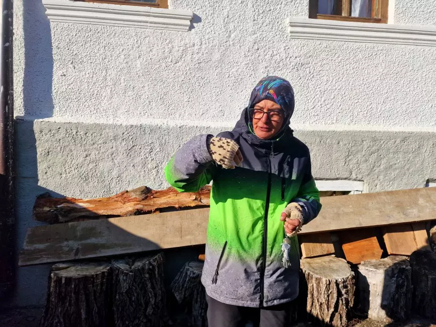 REPORTAJ. Problemele unui antreprenor întors acasă: „Cei de la ISU m-au întrebat: «Dar plan de evacuare cădere meteoriți aveţi?» Glumeau sau nu?”