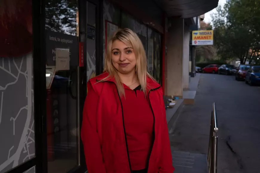 POVESTE DE CRĂCIUN. Un medic care a ajutat un om fără adăpost să-și recapete vederea povestește lecția primită de la fiul său, după ce i-a spus celui pe care l-a ajutat „Bosche”. „Te rog frumos să nu-i mai spui așa, că degeaba îl ajuți”