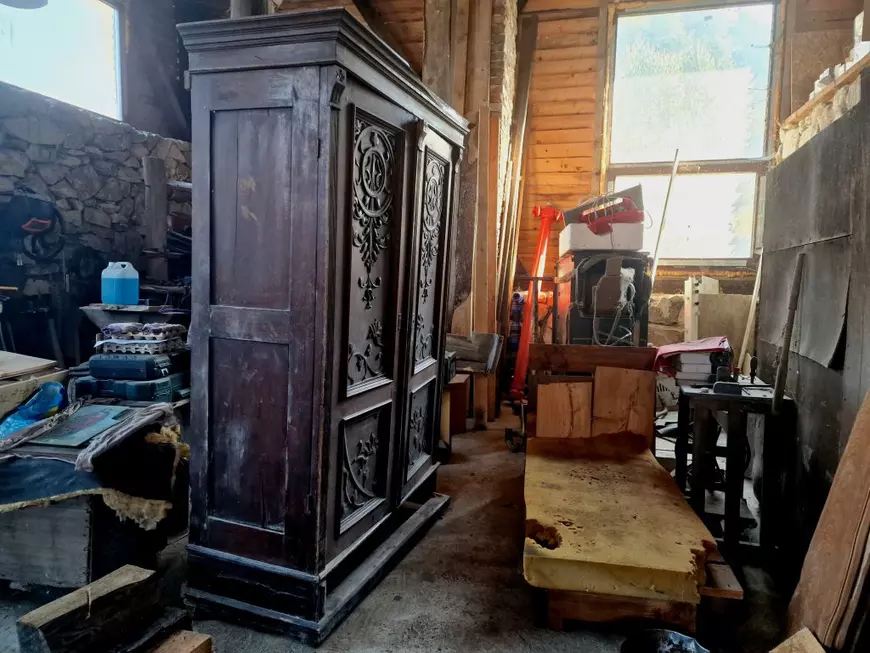 REPORTAJ. Problemele unui antreprenor întors acasă: „Cei de la ISU m-au întrebat: «Dar plan de evacuare cădere meteoriți aveţi?» Glumeau sau nu?”