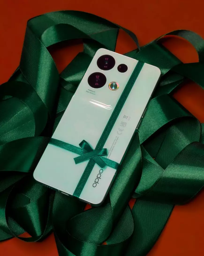 OPPO îți sare în ajutor de Sărbători cu pachete-cadou perfecte pentru pasionații de tehnologie