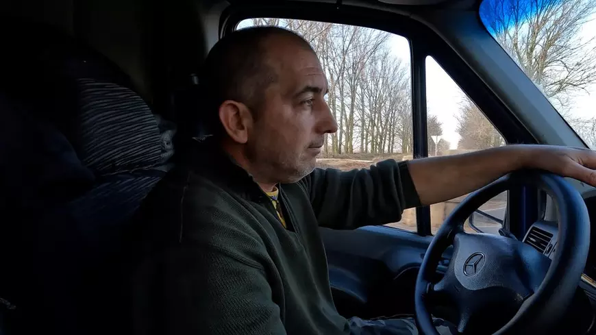 CORESPONDENȚĂ DIN HERSON, orașul bombardat în continuare de ruși. La drum, alături de românul care le-a dus cadouri și ajutoare de Crăciun celor de aici