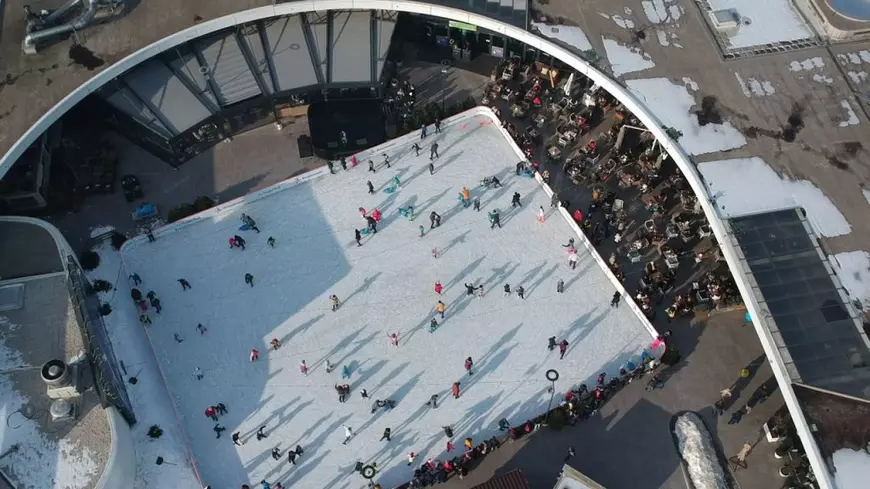 Unde putem să patinăm în București? Cișmigiul e cea mai scumpă locație, în Piața Obor, accesul e gratuit